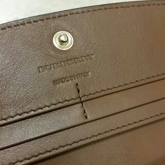 Burberry Wallet - Picture 2 of 4